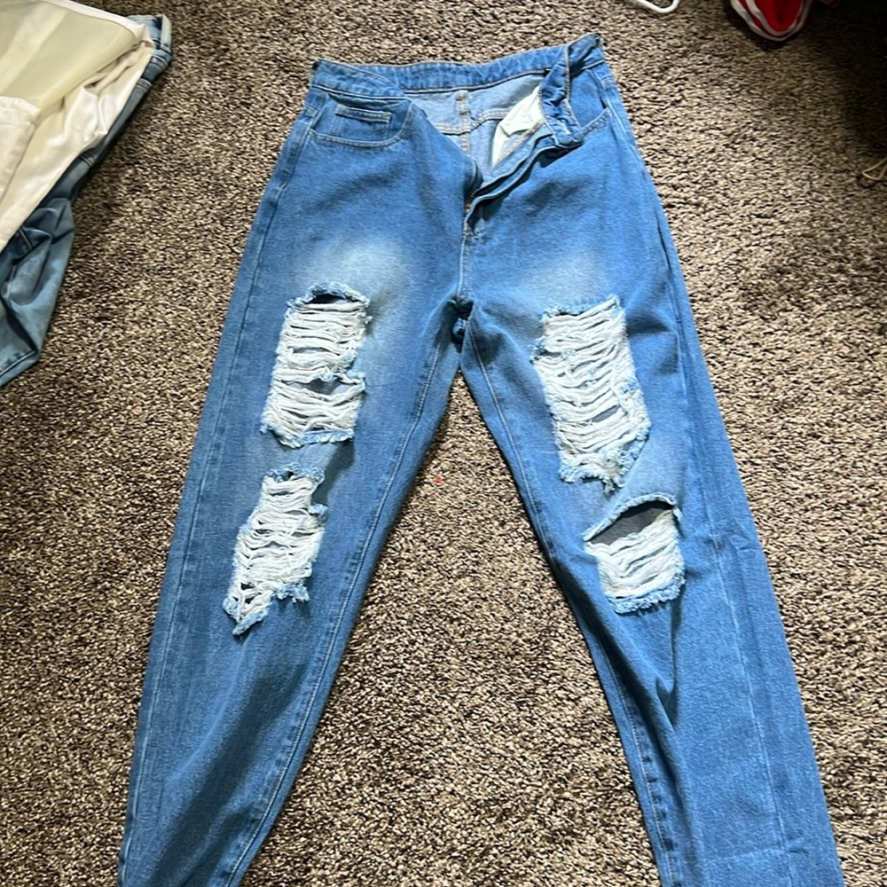 SHEIN, size 30. Baggy distress boyfriend jeans.